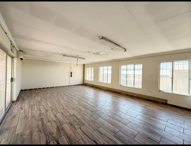32,345M² WAREHOUSE TO LET IN WADEVILLE